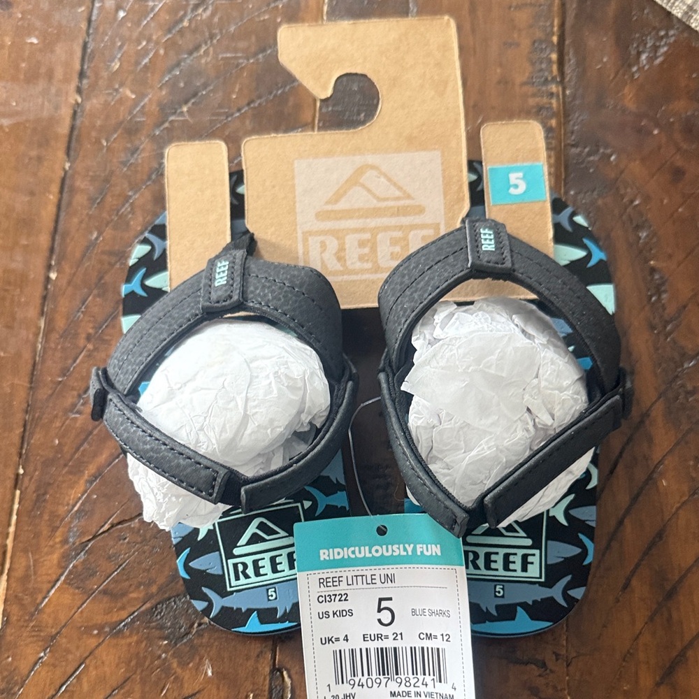 Reef Kids Blue and Black Sandals